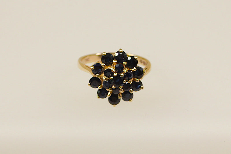 9ct Gold & Sapphire Cluster Ring