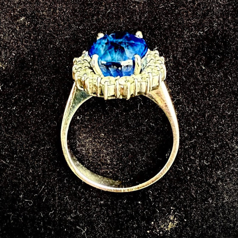 8.35ct Natural Royal Blue Sapphire in 18K Gold