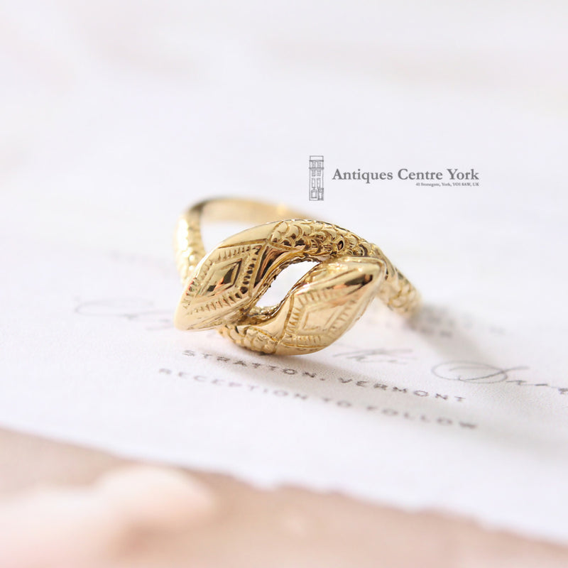 Vintage 18ct Gold 2 Headed Snake Ring