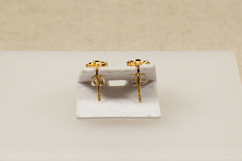 9ct Gold & Garnet Earring Studs