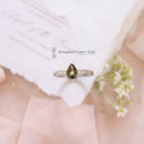 18ct White Gold Green Tourmaline & Diamond Ring
