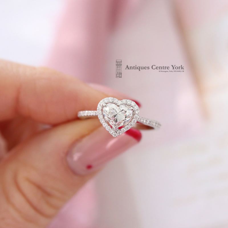 18ct White Gold Heart Cut Diamond 1.00cts Ring