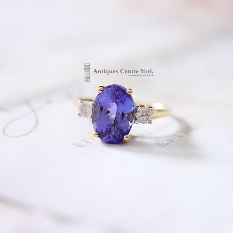 18ct Tanzanite & Diamond 3 Stone Ring