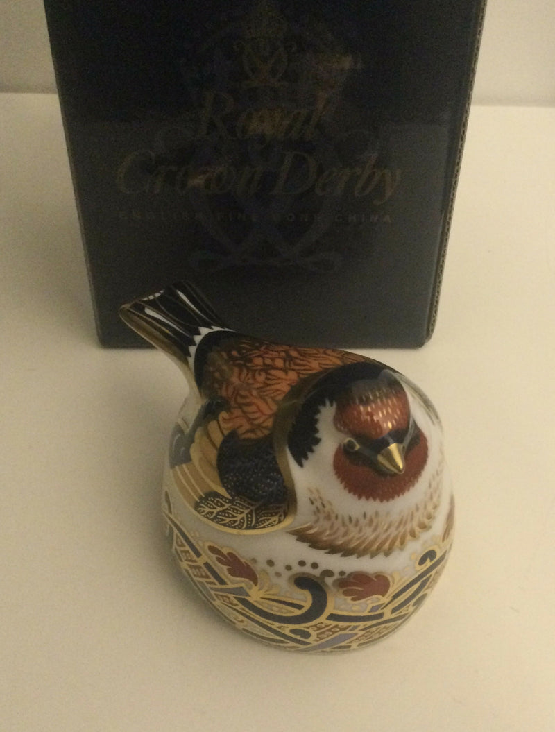 Royal Crown Derby Paperweight- Goldfinch on a nest figurine with gold