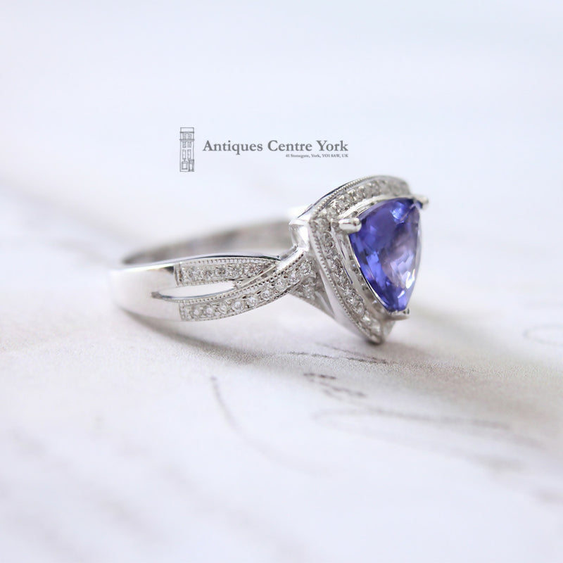 18ct White Gold Tanzanite & Diamond Ring