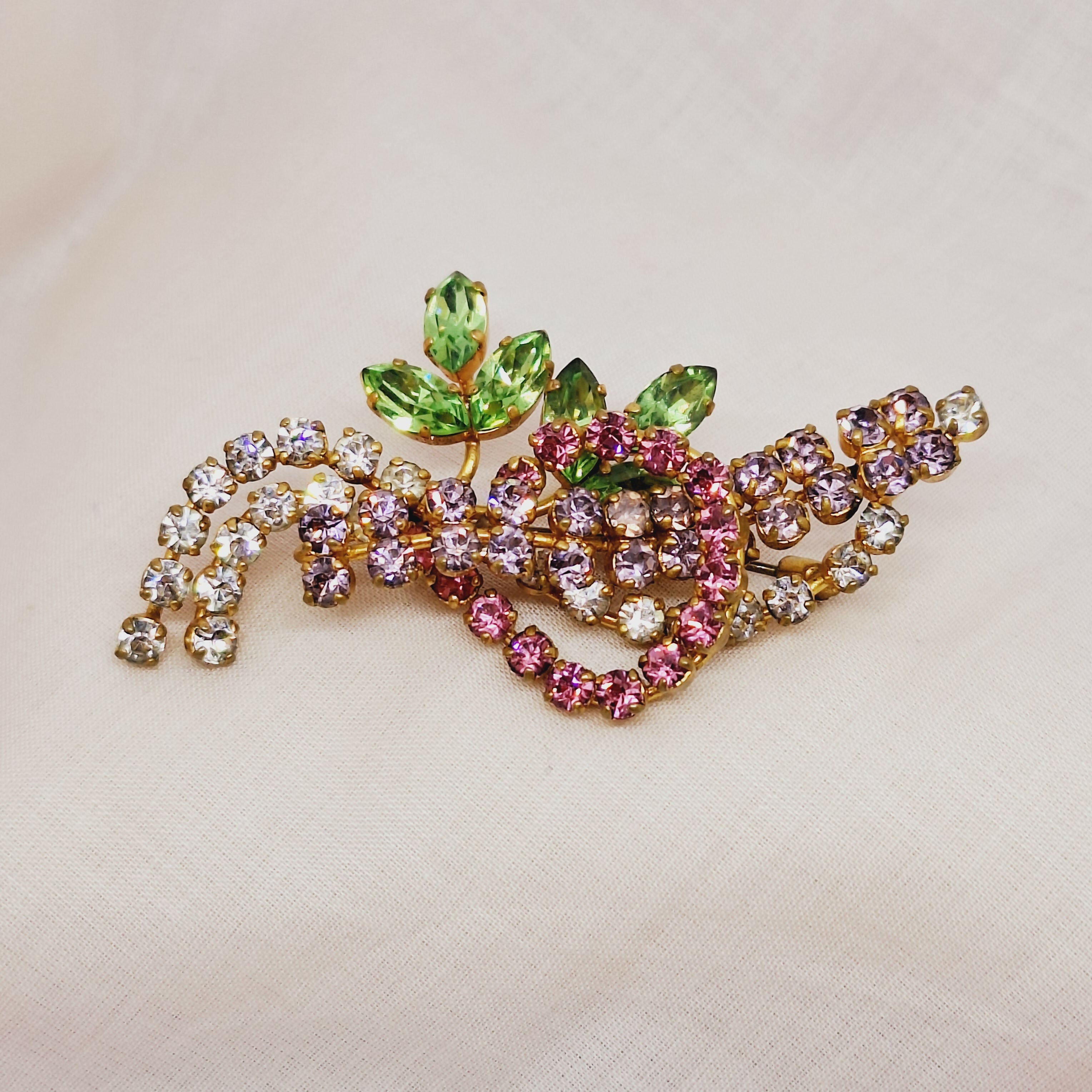Vintage Faux Jewelled Brooch