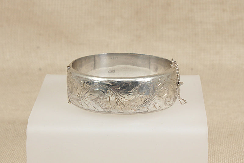 Vintage Silver Hinged Cuff Bangle