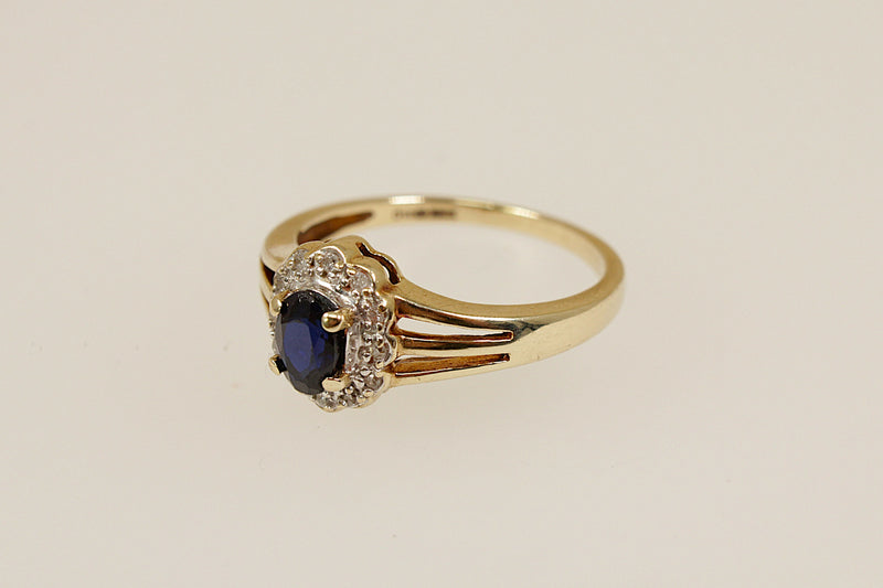9ct Gold Sapphire and diamond Ring