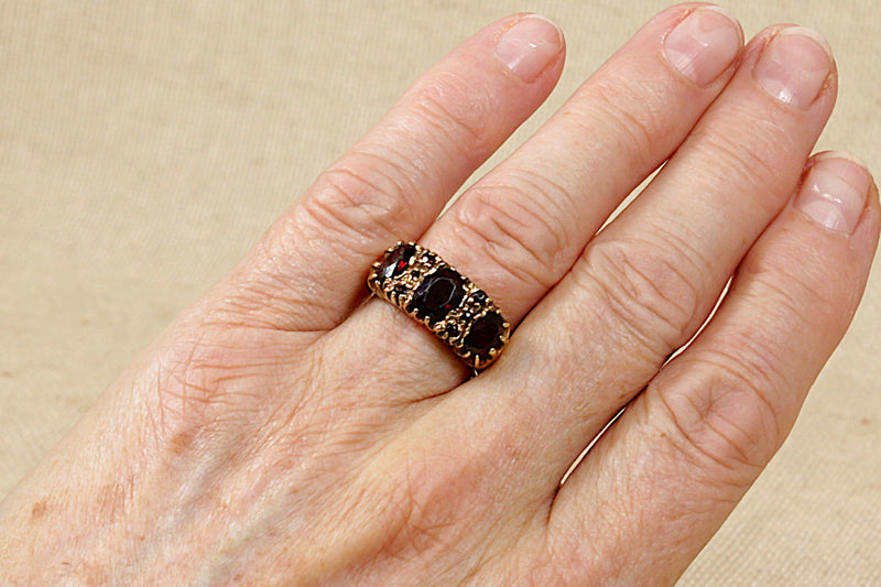 9ct Gold Garnet Trilogy Ring