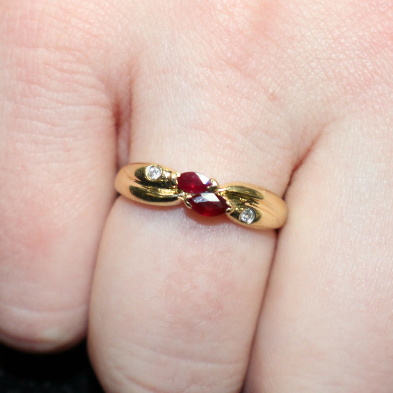 18ct-gold-ruby-and-diamond-ring-24k021a