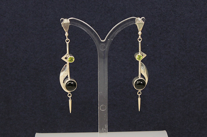 Silver Modernist ‘Studio’ Design Peridot and Onyx Earrings