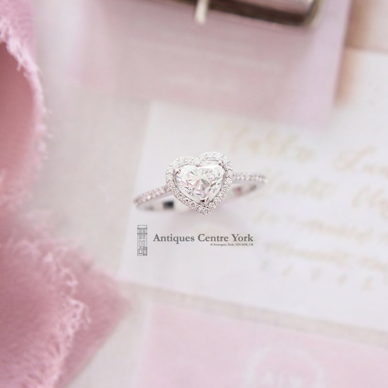 18ct White Gold Heart Cut Diamond 1.00cts Ring
