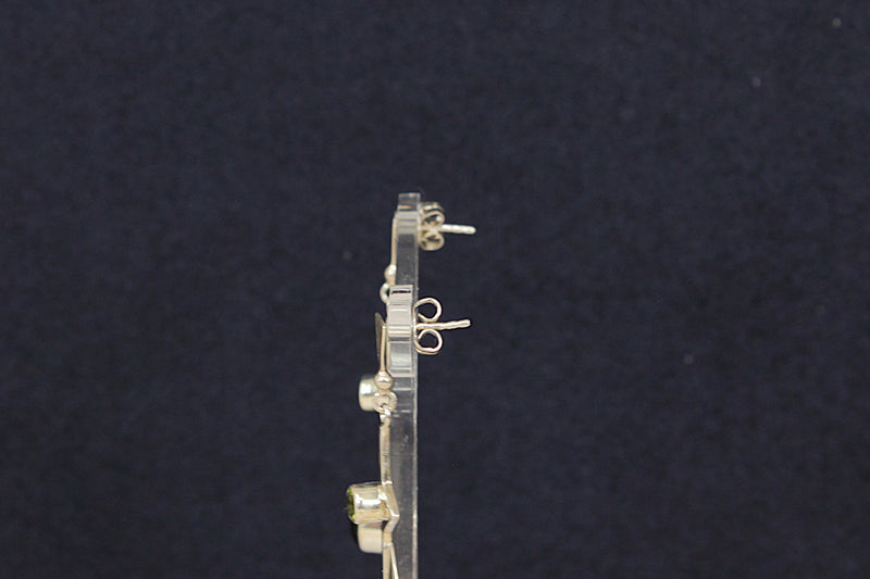 Silver Modernist ‘Studio’ Design Peridot and Onyx Earrings