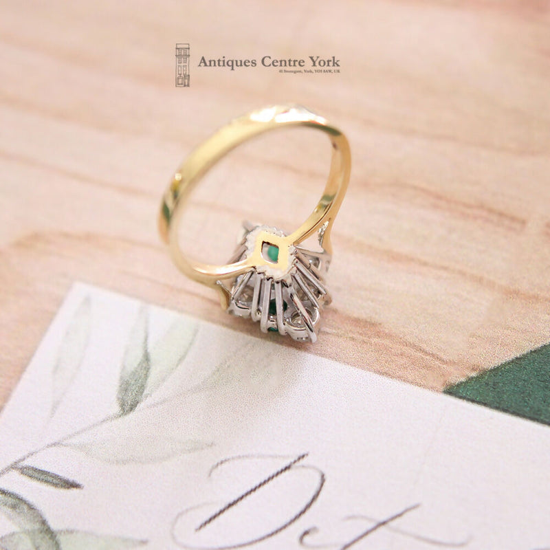 1970's 18ct Emerald & Diamond Cluster