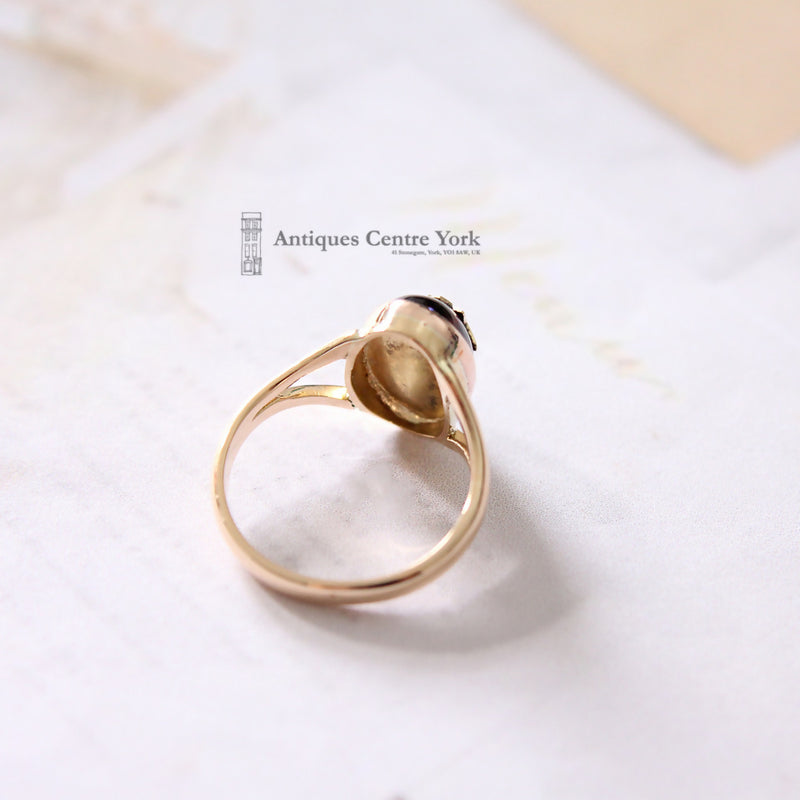 Antique 18ct Garnet & Diamond Ring