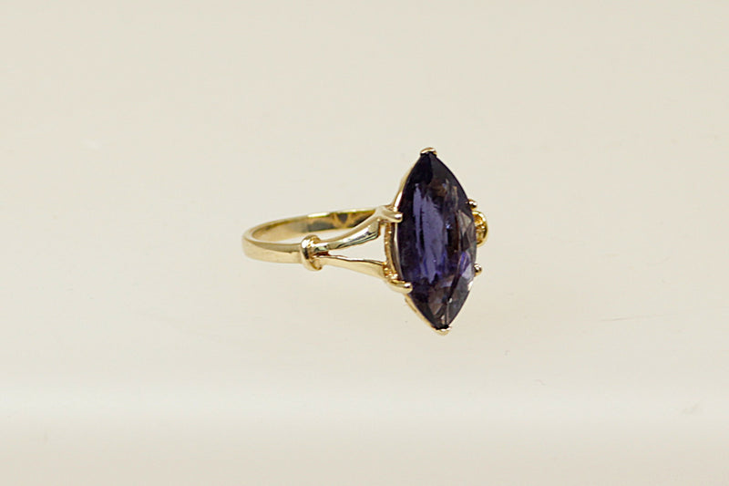 9CT Gold & Blue Iolite Solitaire Ring