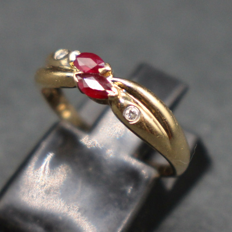 18ct-gold-ruby-and-diamond-ring-24k021b