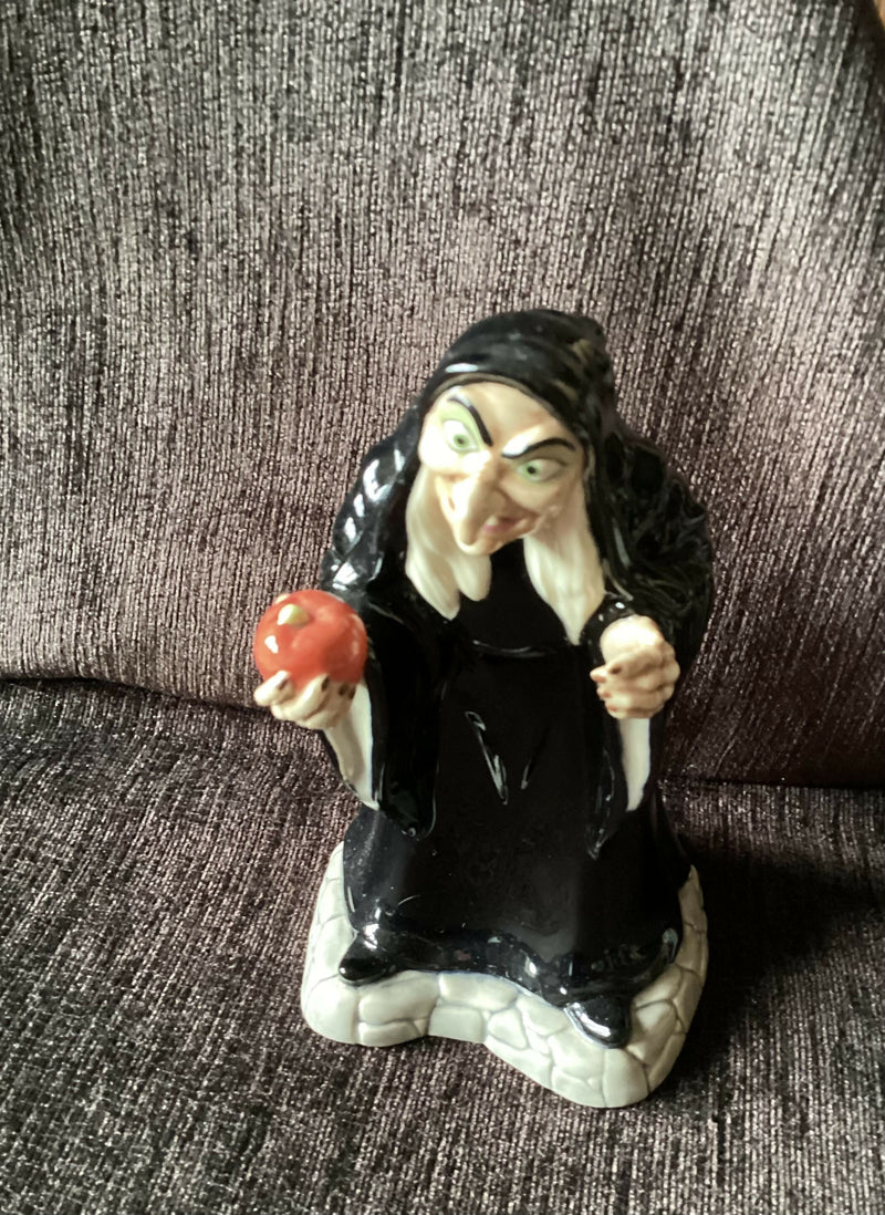 Royal Doulton Wicked Witch figurine Royal Doulton SNOW WHITE AND THE SEVEN DWARFS figurine SW30