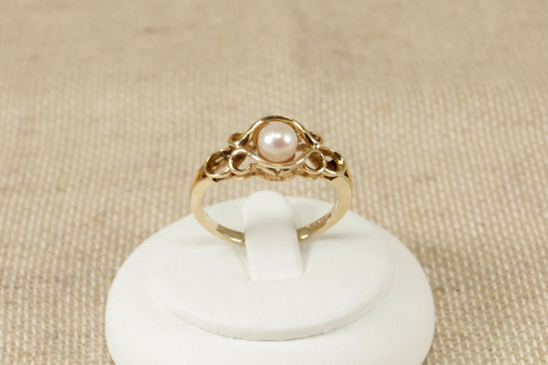 Vintage 9ct Gold & Pearl Ring