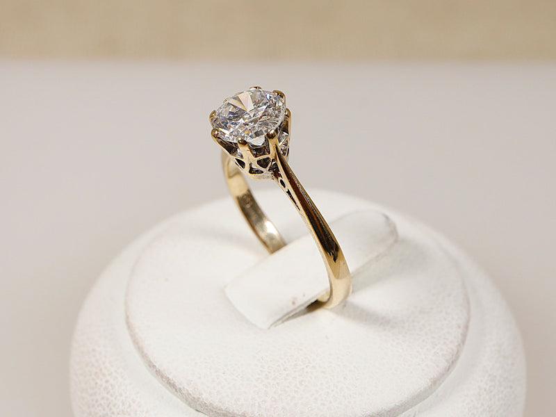 9ct Gold & CZ Solitaire Ring