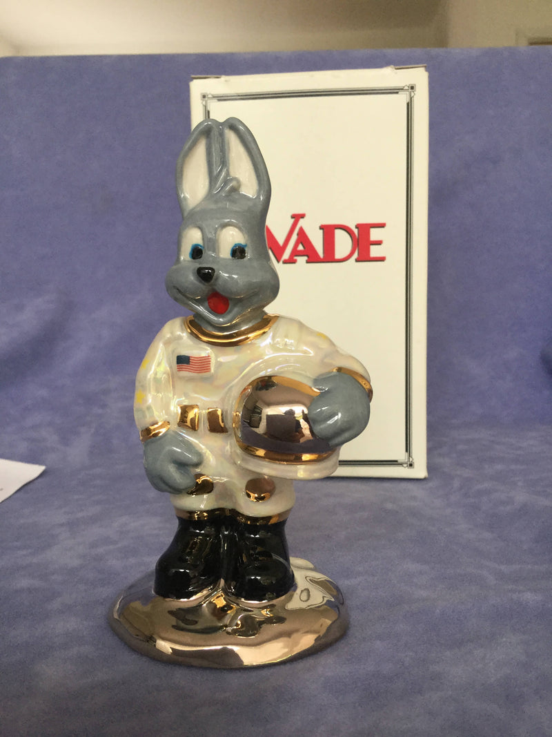 Wade Harestronaut Arthur Hare Figurine Wade Gold Base Arthur Hare figurine Wade rare figure