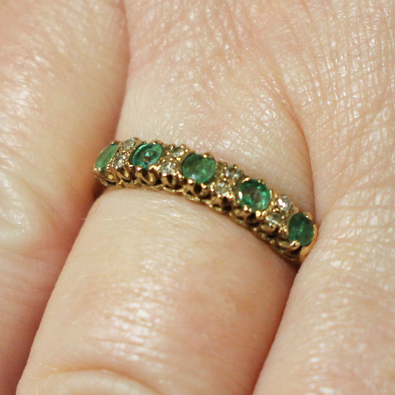 9ct-gold-emerald-and-diamond-half-eternity-ring-24i005a