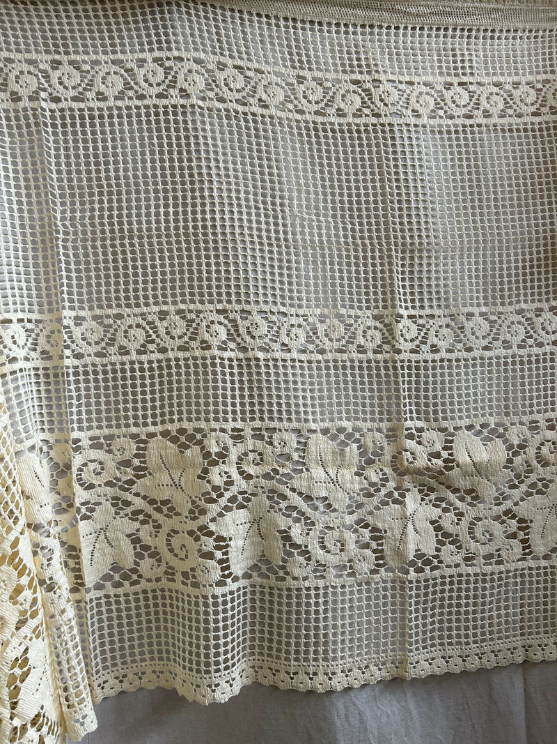 Beautiful Period Arts & Crafts biscuit tea colour cotton lace panel 84”/35”