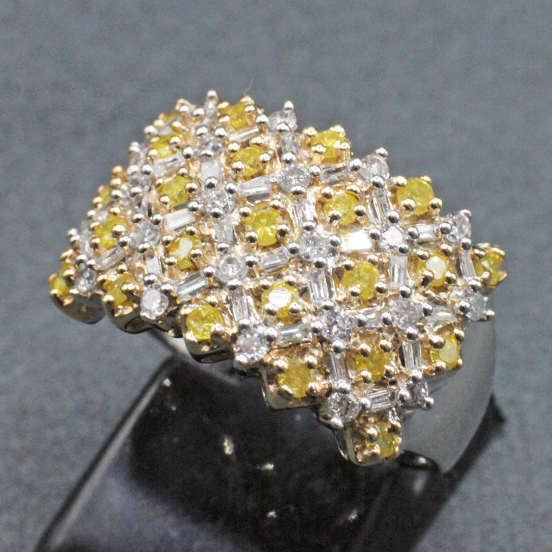 9ct white gold white & yellow diamonds cluster ring