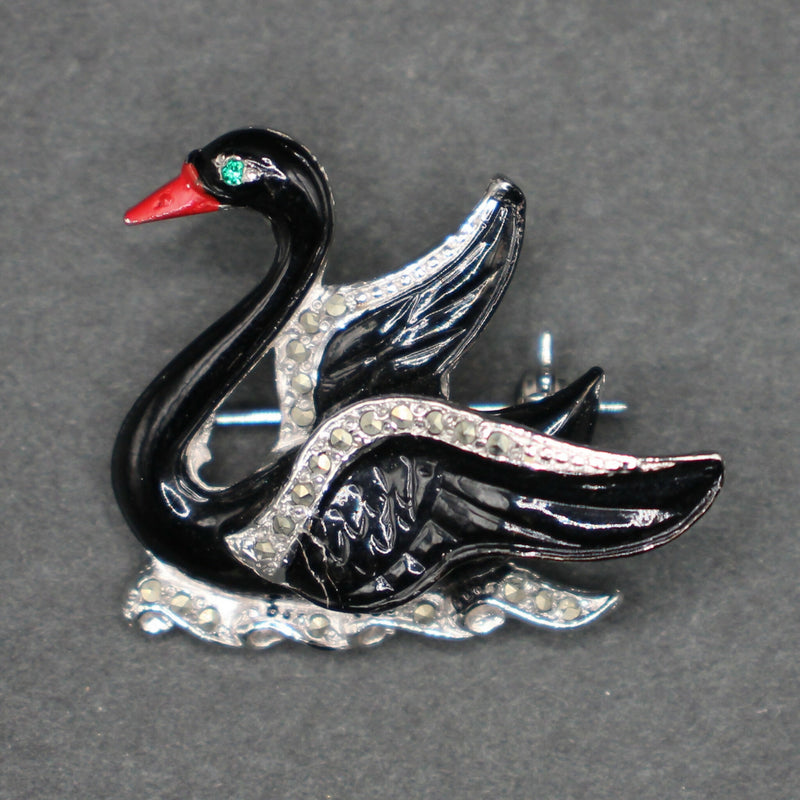 Black swan brooch
