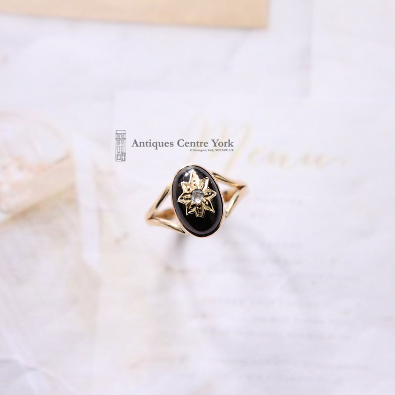 Antique 18ct Garnet & Diamond Ring