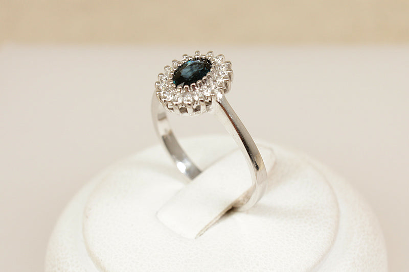 18ct White Gold Sapphire & Diamond ‘Diana’ Style Cluster Ring