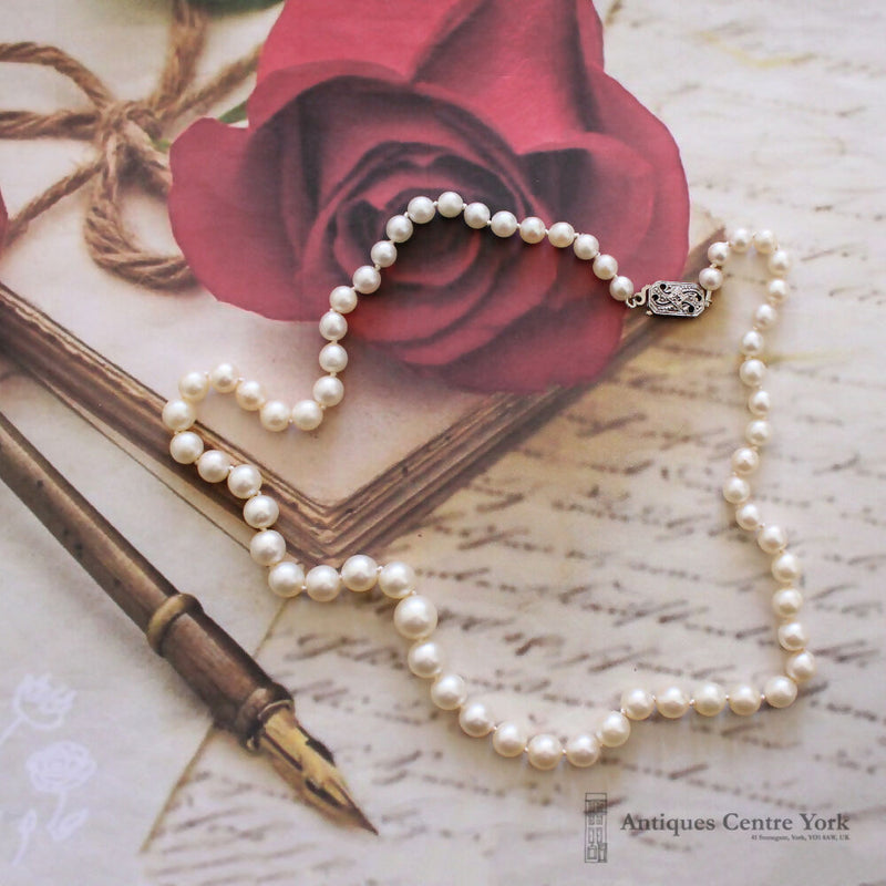 Single Row Cultured Pearls on 9ct White Gold Diamond Clasp