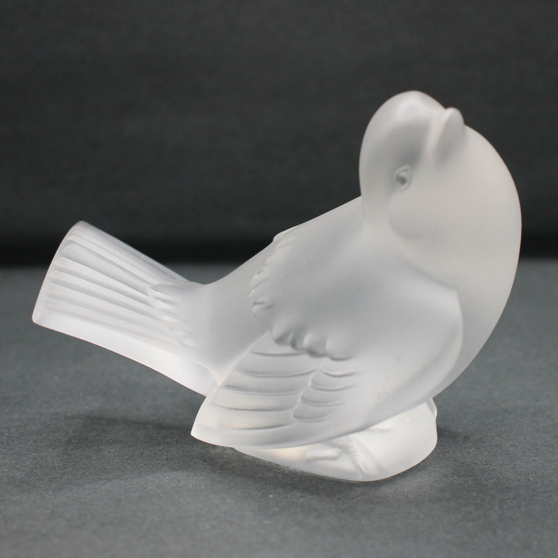 Lalique-mocking-head-up-sparrow-paperweight-25a005a