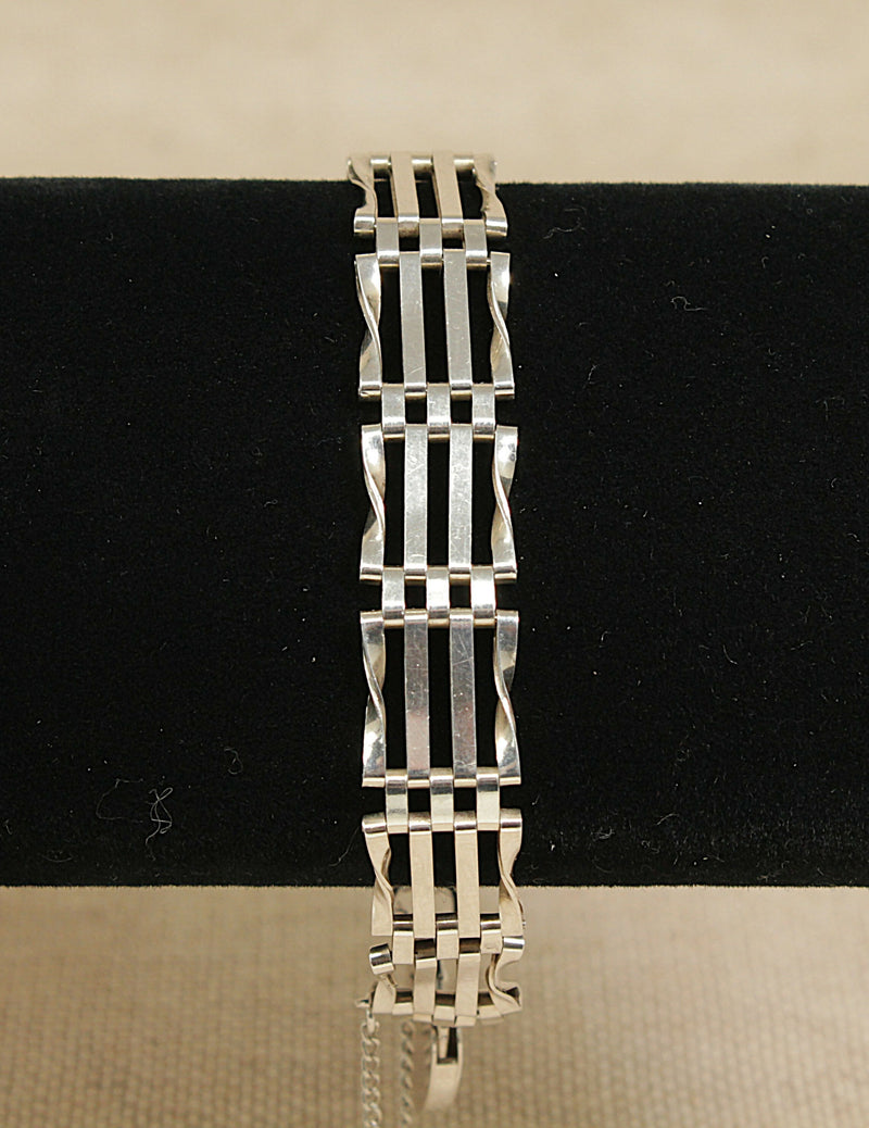 Vintage Silver Gate Bracelet with Padlock