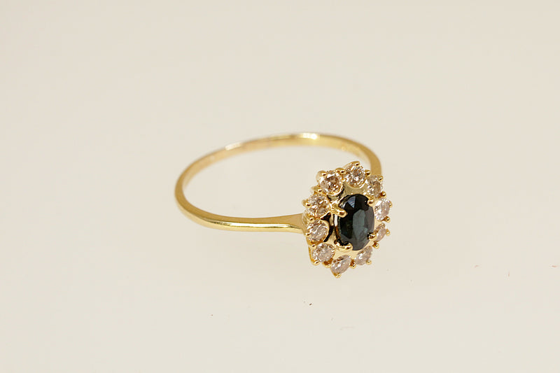 18ct Gold Sapphire & Diamond ‘Diana’ Style Cluster Ring