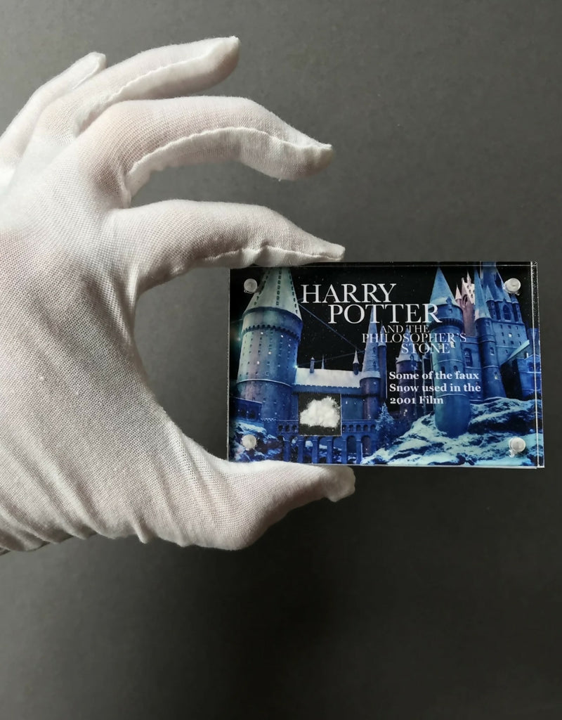 Harry Potter & The Philosopher’s Stone (2001) - Hogwarts Snow Miniature Display