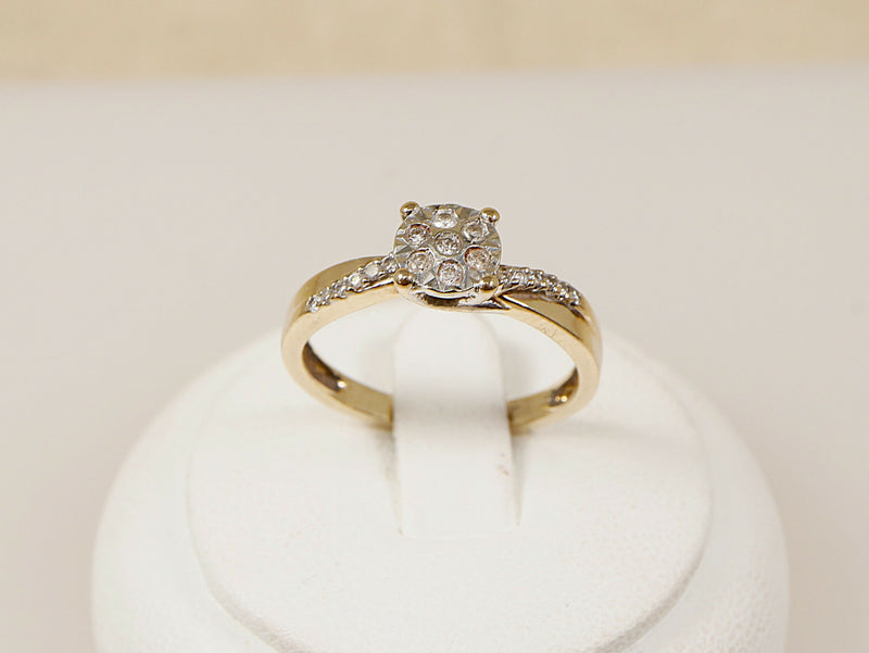 9ct Gold & Diamond Cluster Ring