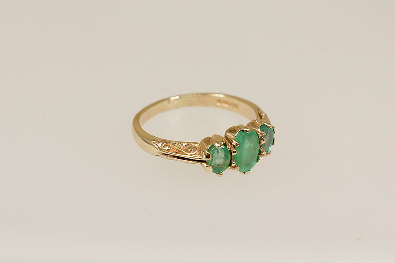 9ct Gold Emerald Trilogy Ring