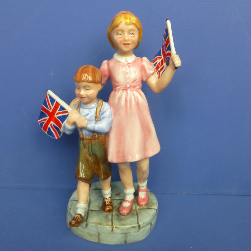 Royal Doulton Limited Edition Figurine - Welcome Home HN4697