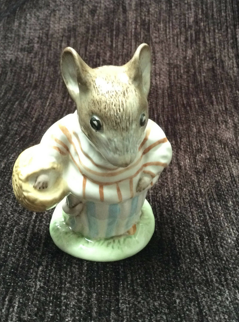 Royal Albert Beatrix Potter Figure Royal Albert Mrs Tittlemouse figurine