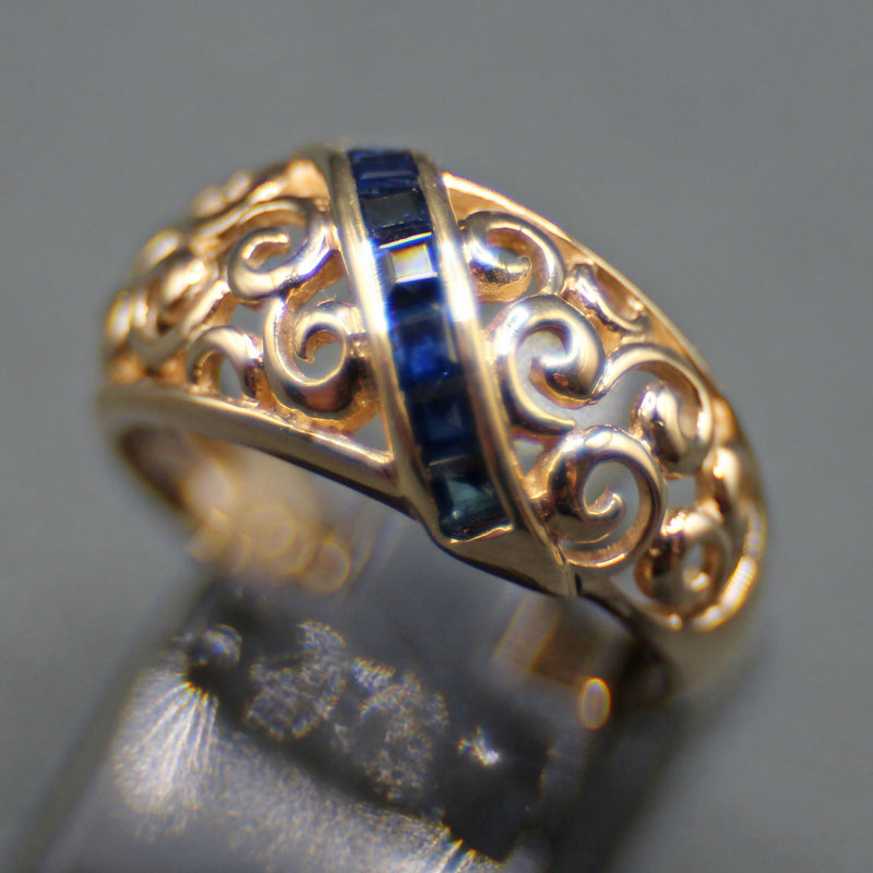 9ct gold sapphire reticulated bombe ring