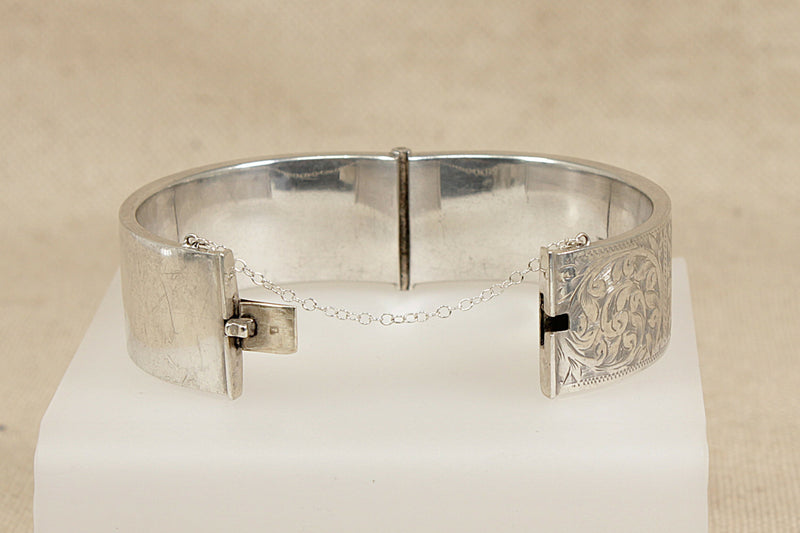 Vintage Silver Hinged Cuff Bangle