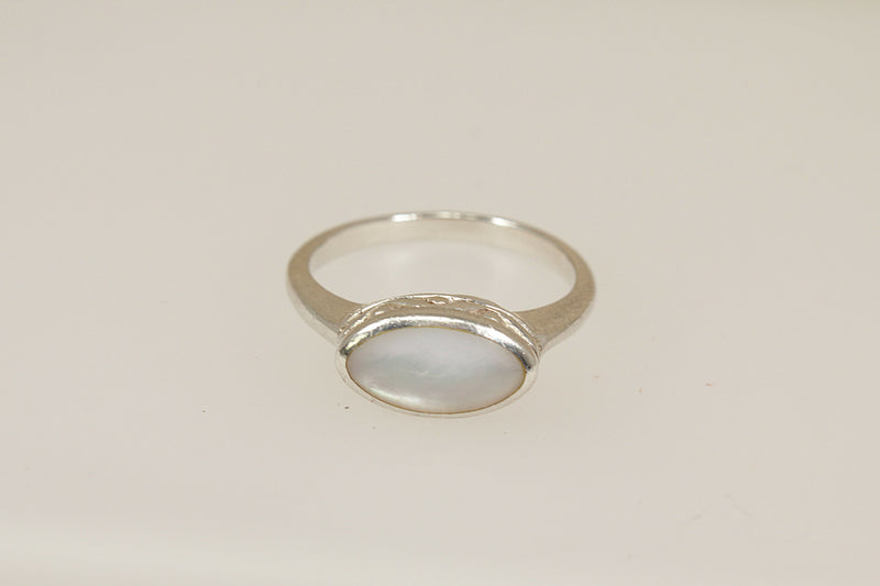 Silver & MOP Elipse Ring