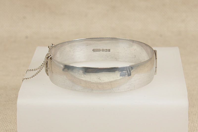 Vintage Solid Silver Hinged Bangle