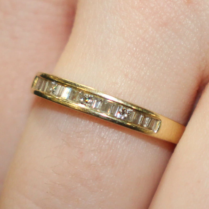 9ct-gold-diamond-half-eternity-ring-24L001a