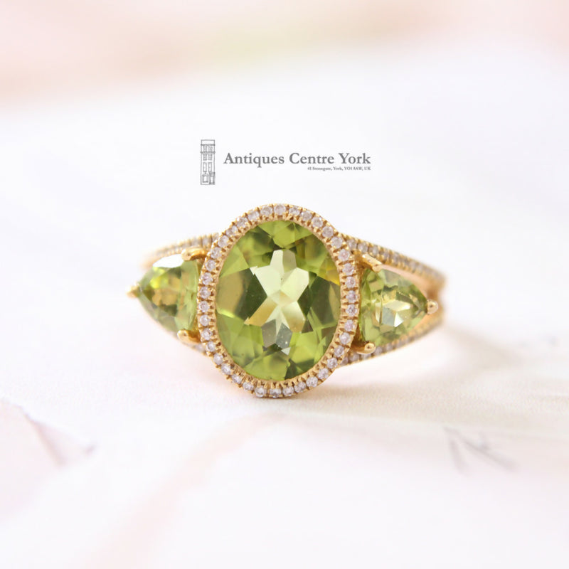 18ct Peridot & Diamond Three Stone Cluster Ring