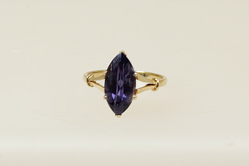 9CT Gold & Blue Iolite Solitaire Ring