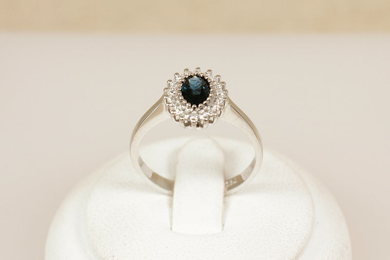 18ct White Gold Sapphire & Diamond ‘Diana’ Style Cluster Ring