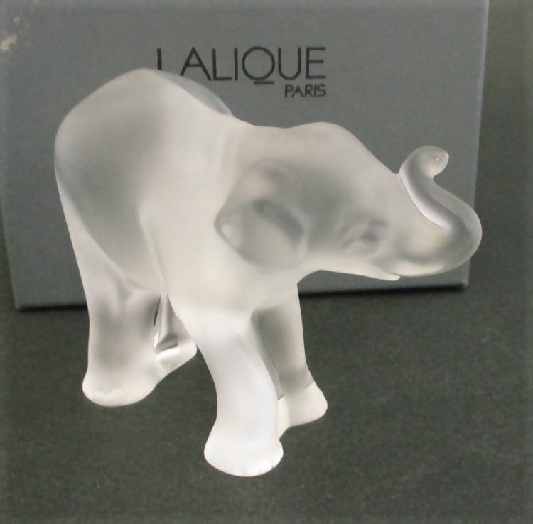 Lalique: "Timora Elephant" sculpture