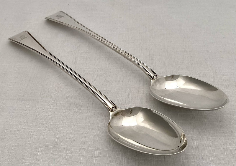 Georgian, George IV, Pair of Silver Basting Spoons. London 1821 Eley & Fearn. 8.8 troy ounces.